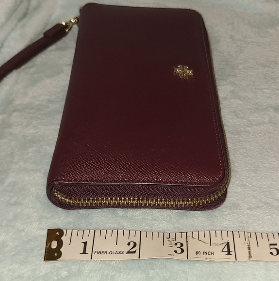 Tory Burch Long Wallet - Picture 12 of 14
